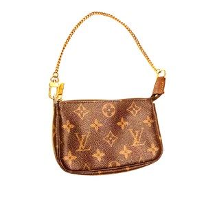 Authentic Louis Vuitton Monogram Canvas Pochette